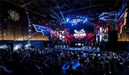 引人关注的 引人关注的